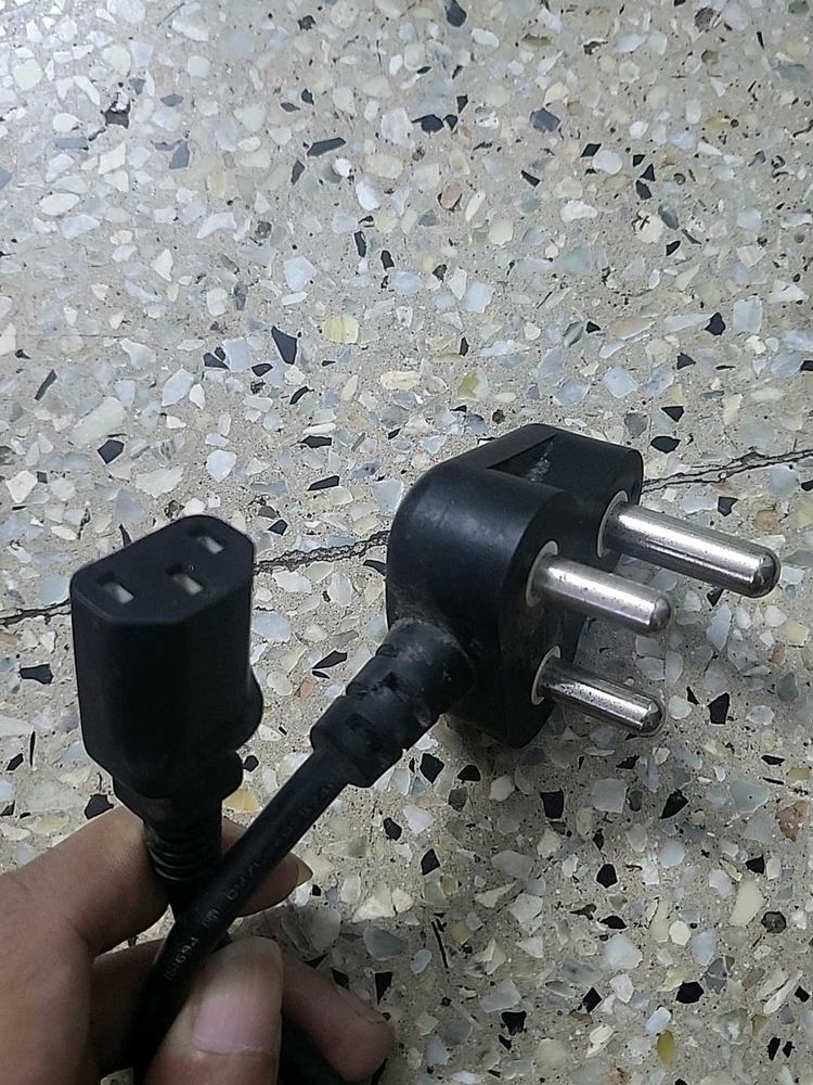 Power Cable For PC / Monitor
