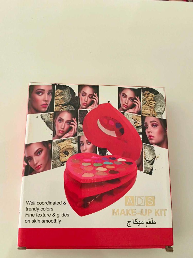 ADS Make-Up Kit