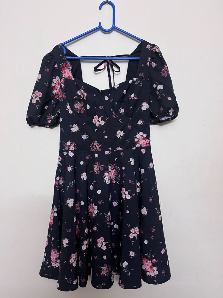 Mini Lowcut Floral Dress