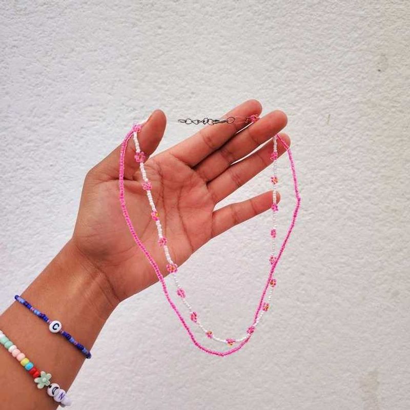 Pink &amp; White Beaded Necklace🩷