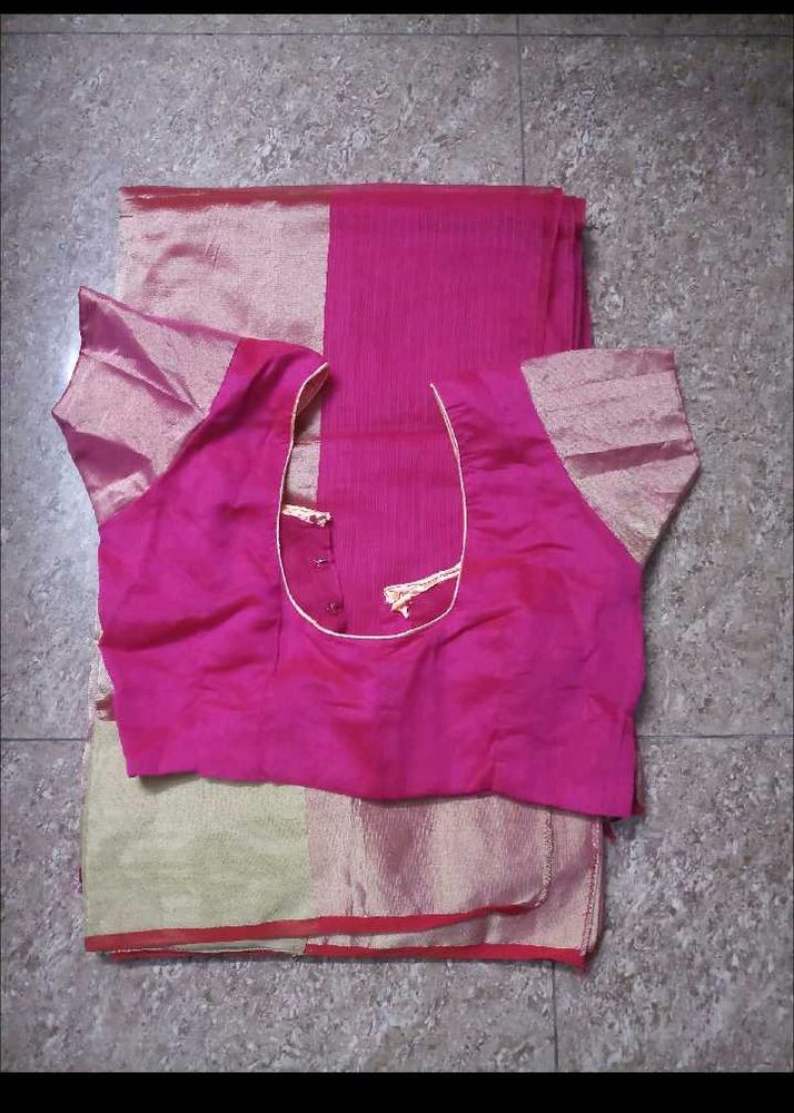 Saree With Streched Blouse