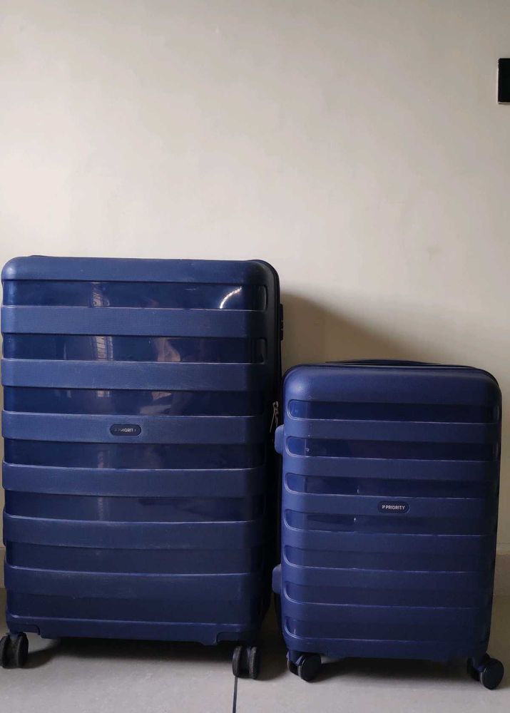 stylish trolly bag set