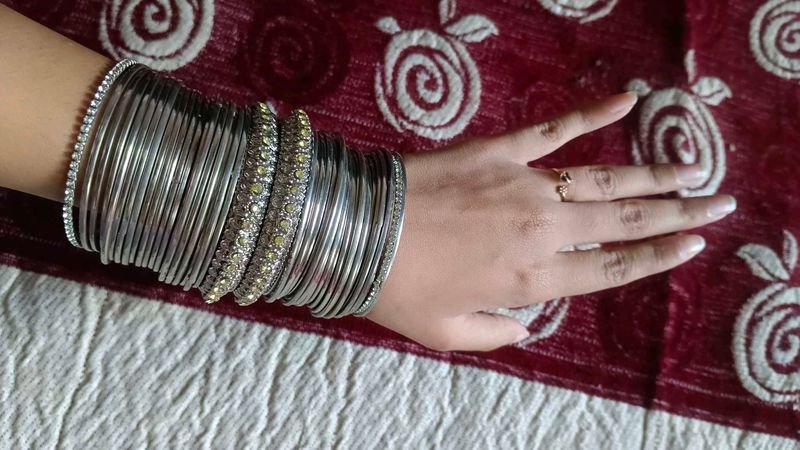 Bangles Set