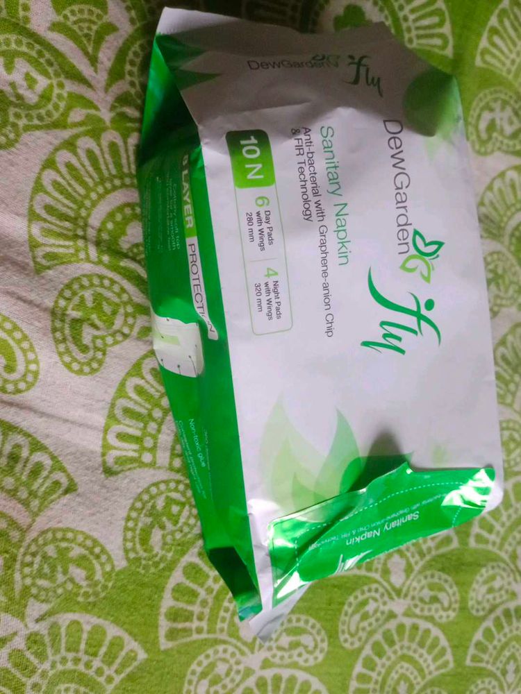 DewGarden Sanitary Napkins