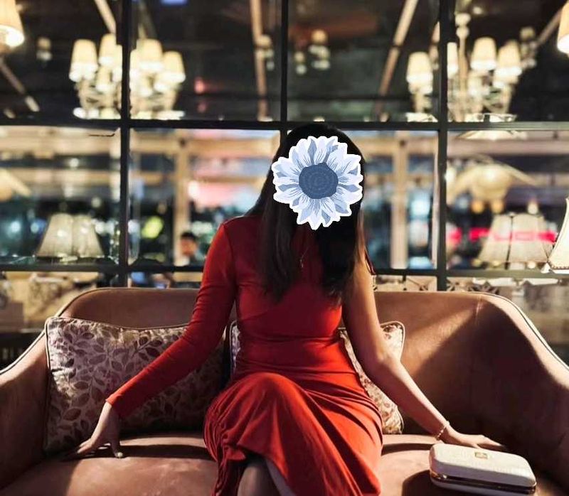 Elegant Red Midi Dress