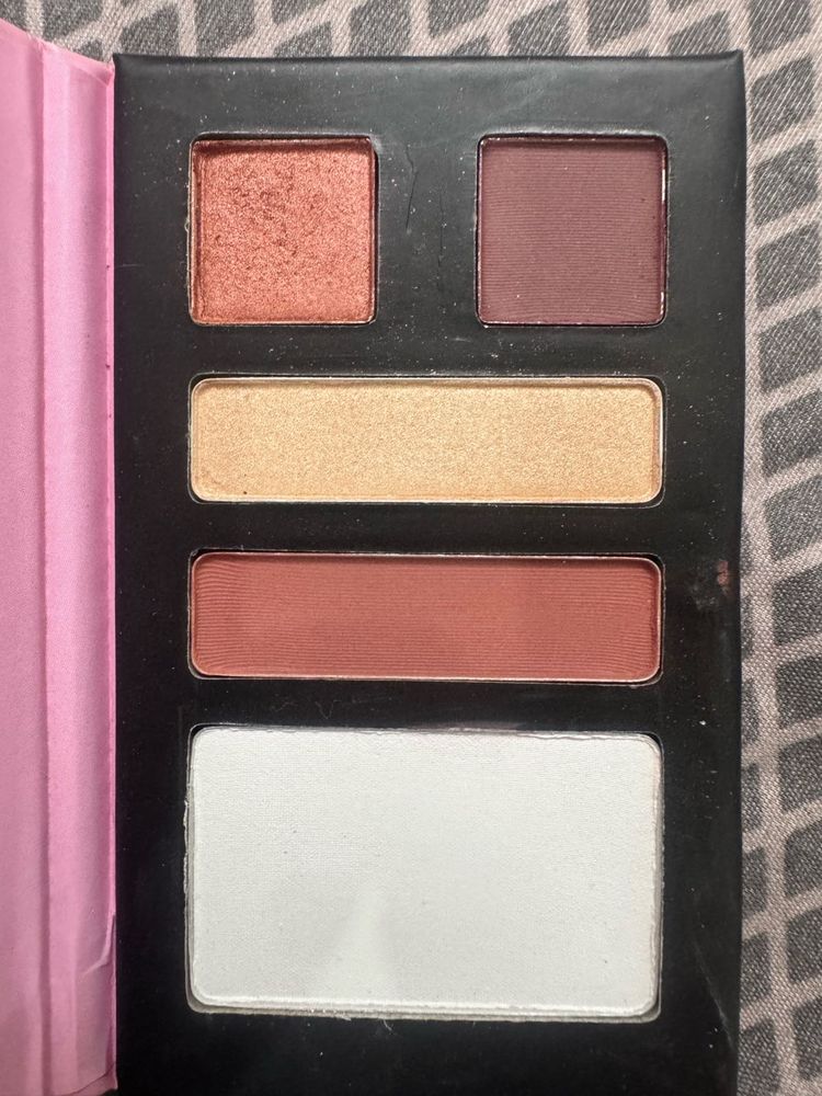 Eye Shadow Palette