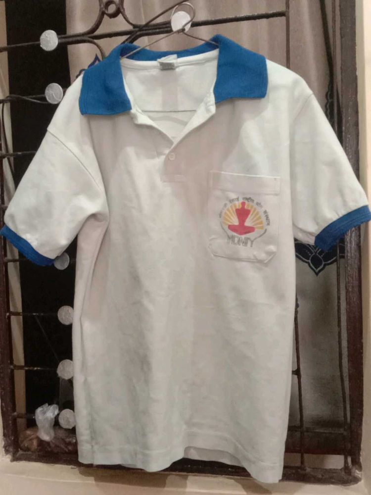 34 Size T-shirt