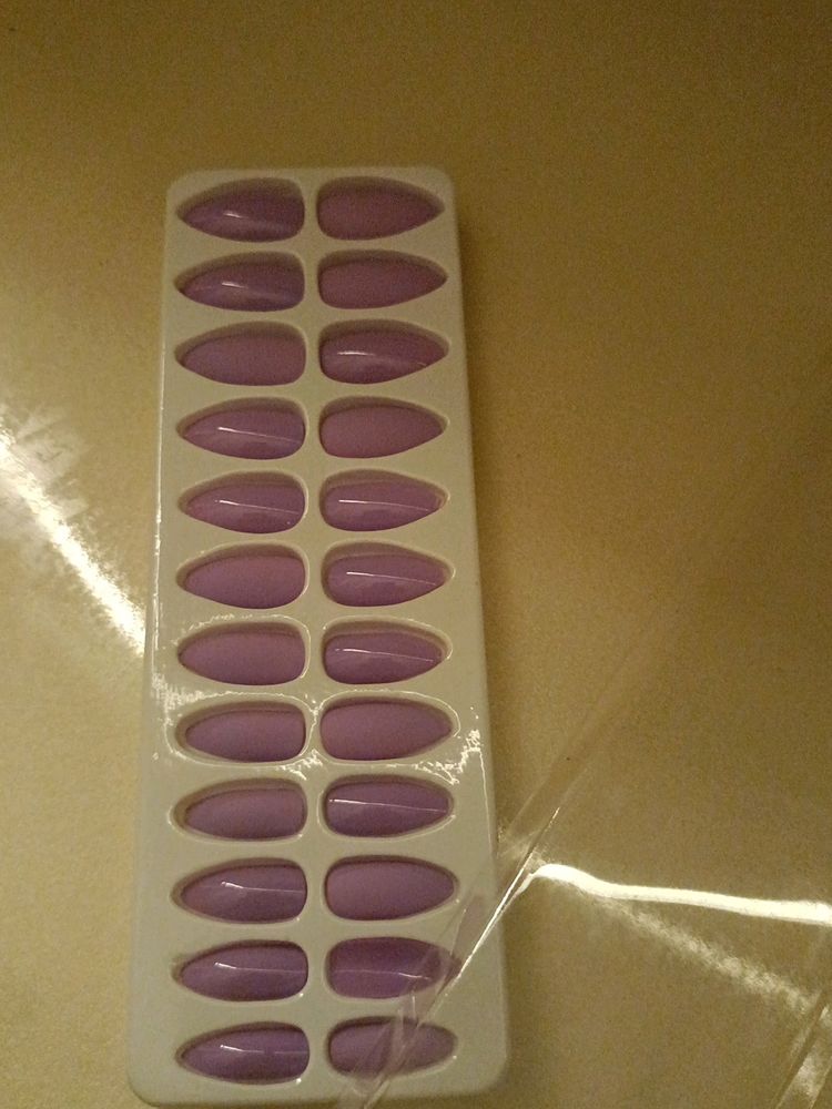 Noor Alazawi Nails Purple Shade 24 Tips Matte Glossy Both Are There Not At All Used It&#39;s New Glue Is Not Included