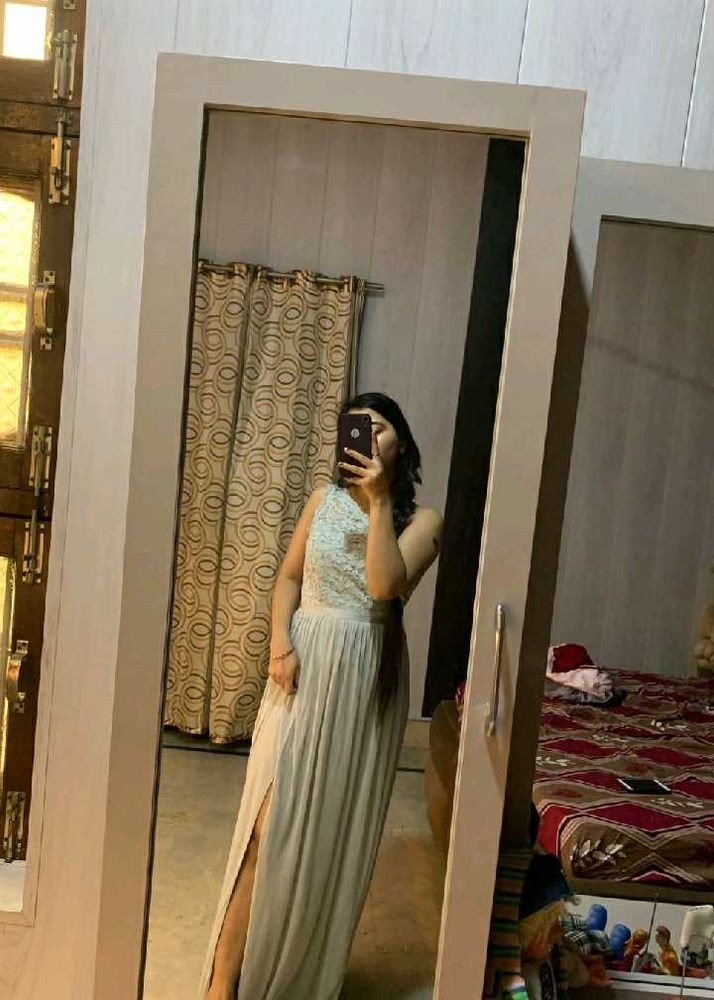 Maxi One Shoulder Gown 🌼🍻🍓