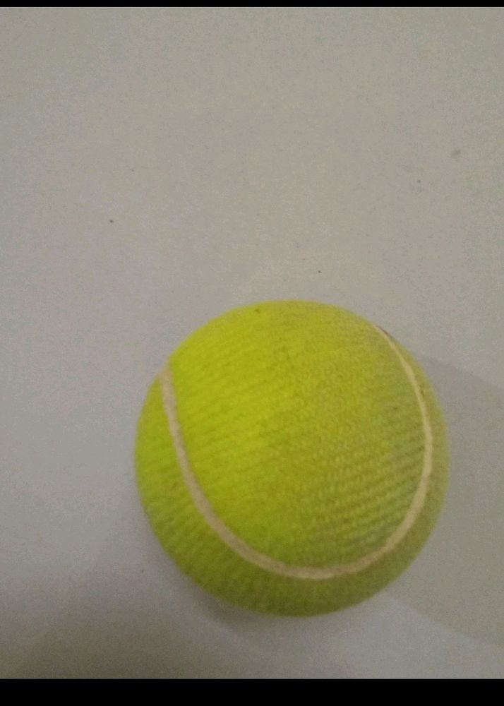 CENTER COURT TOURNAMENT BALL