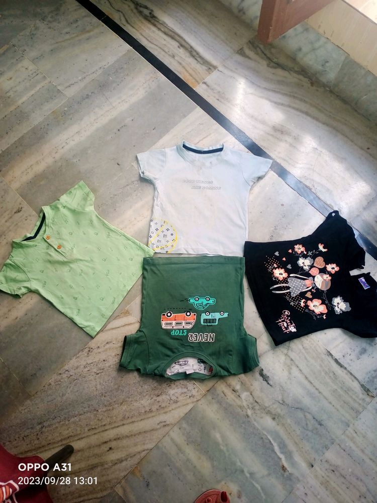 Combo Of Beautiful  Baby Girls T-shirt All Over Size L 12 To 18 Month Condition Good