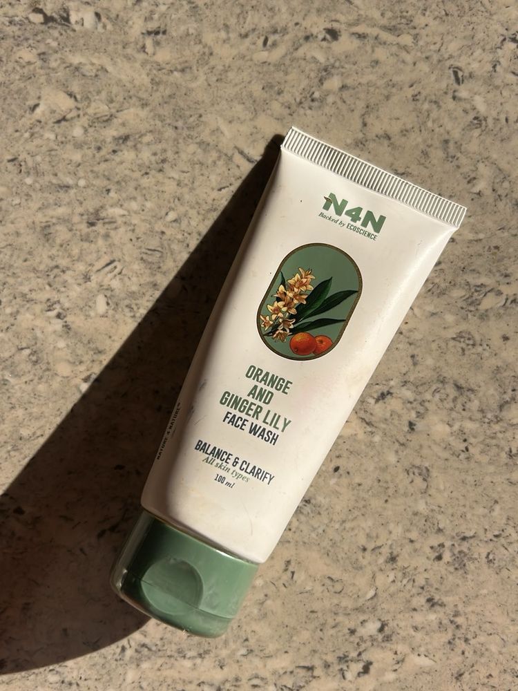 N4N Orange &amp; Ginger Lily Face Wash