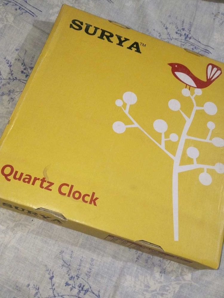 Surya Quartz Clock