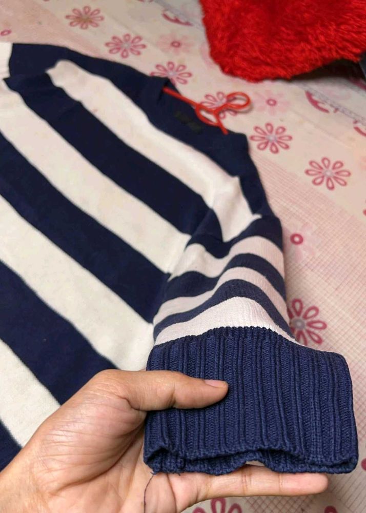 Pinteresty Crop Top 💙🤍