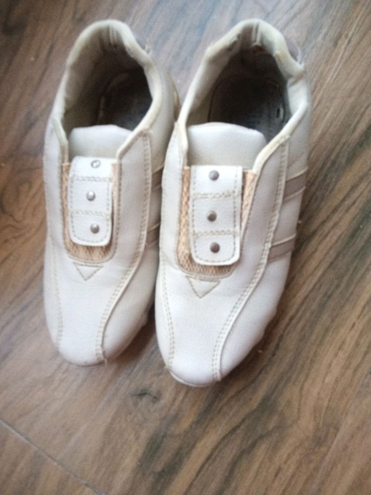 Sports Shoes 👟 For Women 💥💥💥💥💯💯💯