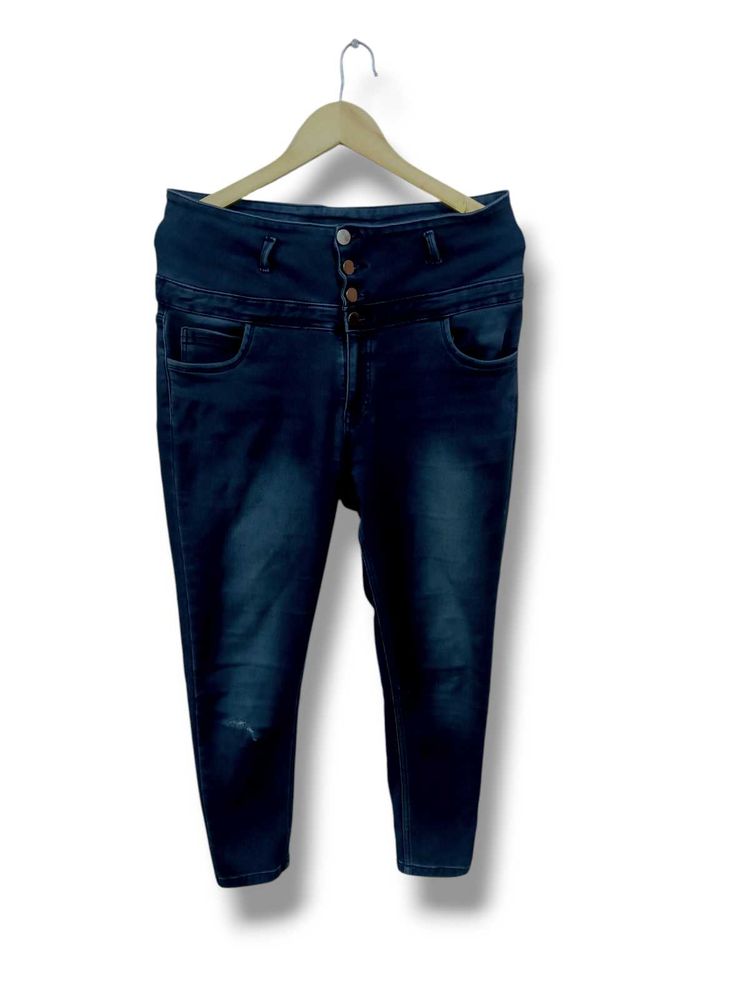 Women&#39;s Skinny Blue Jeans