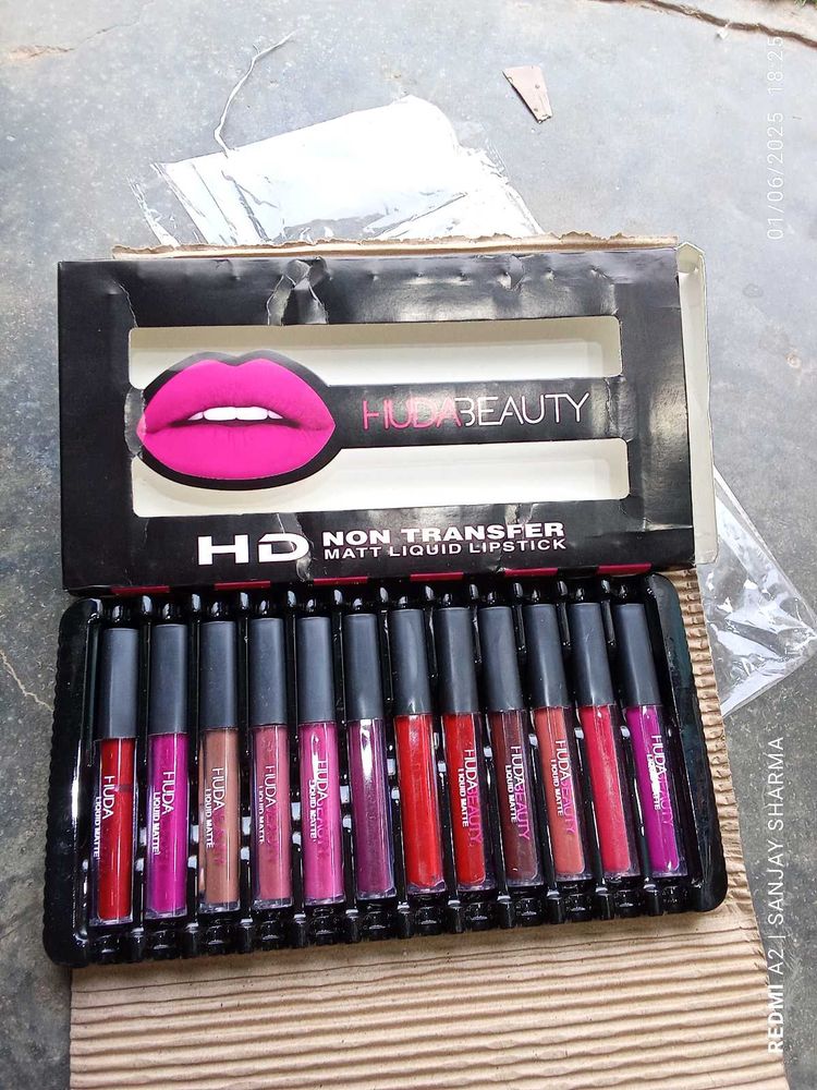 Huda beauty Liquid Matte 12 Piece Lipstick