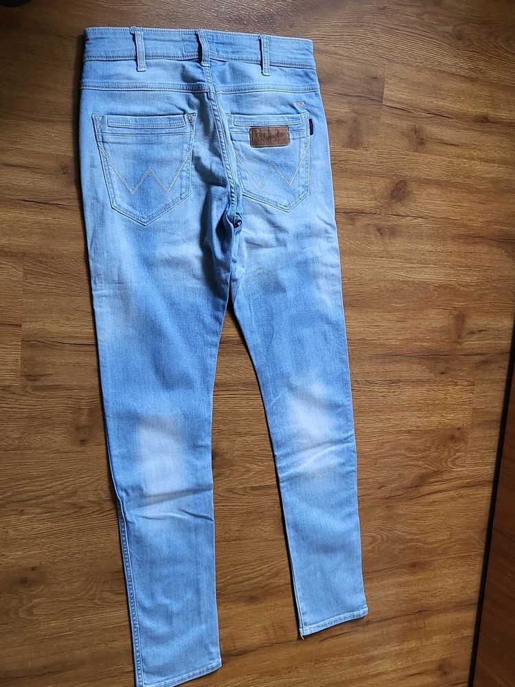 Jeans Pant -30&#34; Waist No Flaws