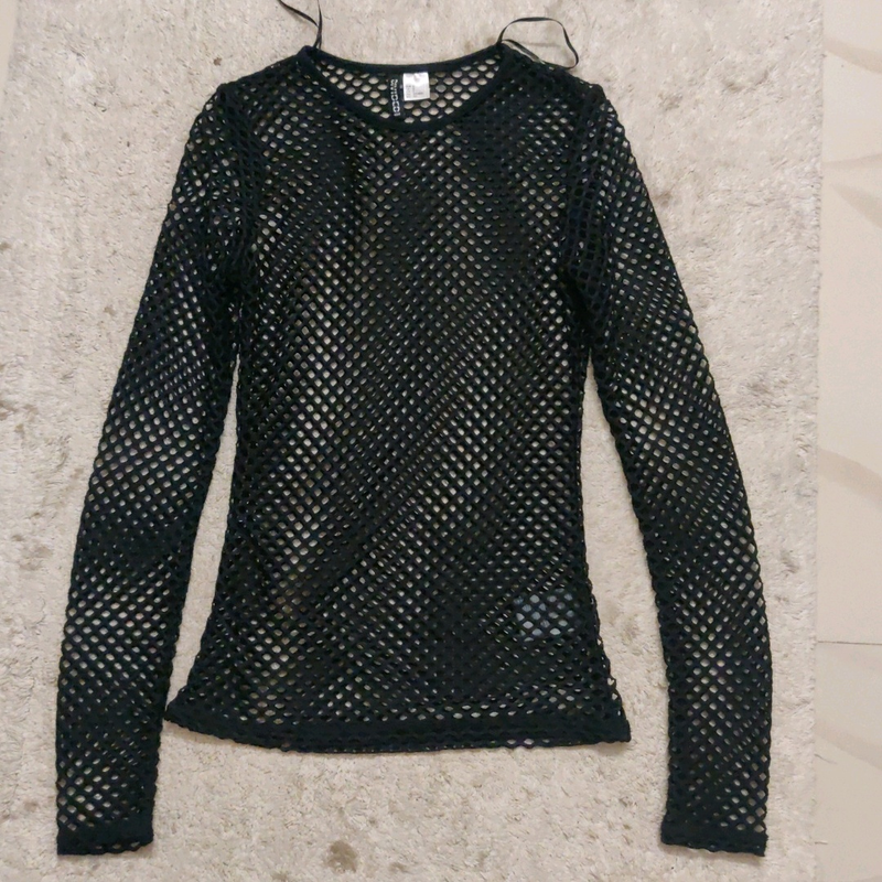 H&amp;M fishnet top