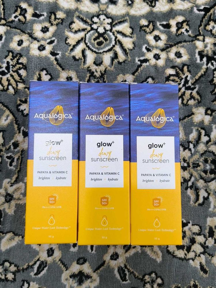Aqualogica Glow Dewy Sunscreen