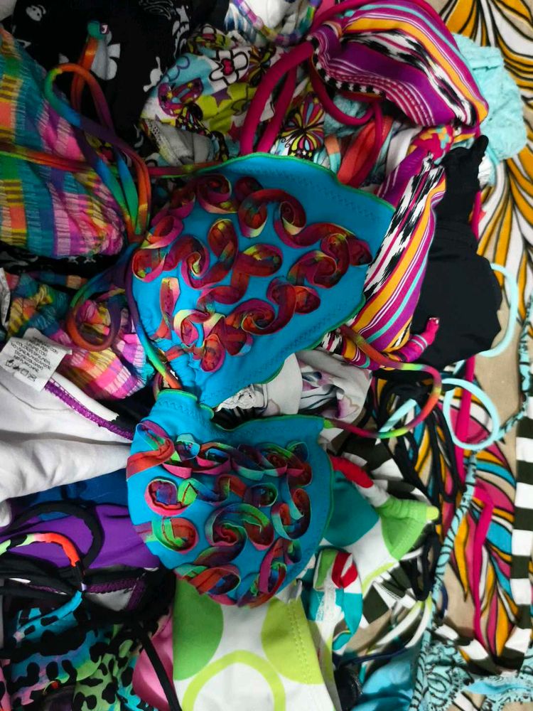 22 BRALLETES IN JUST 499