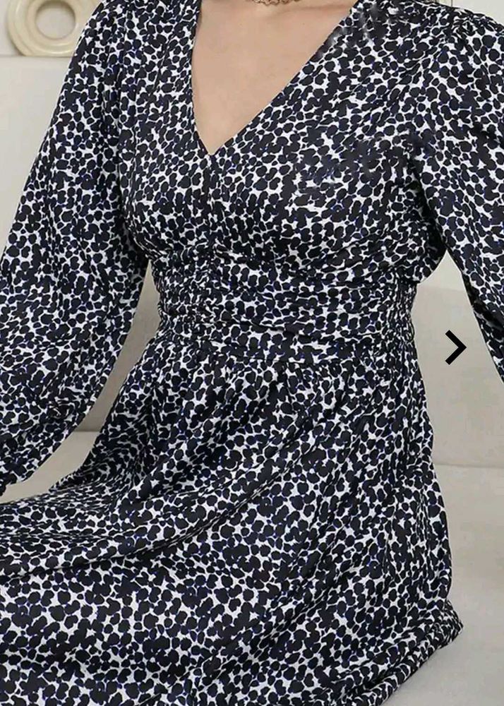 Spotted Print V-Neck Dress