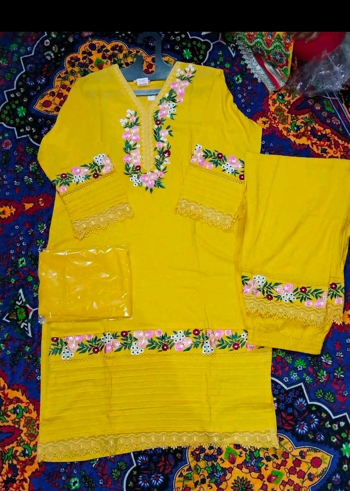 Pakistani Suit