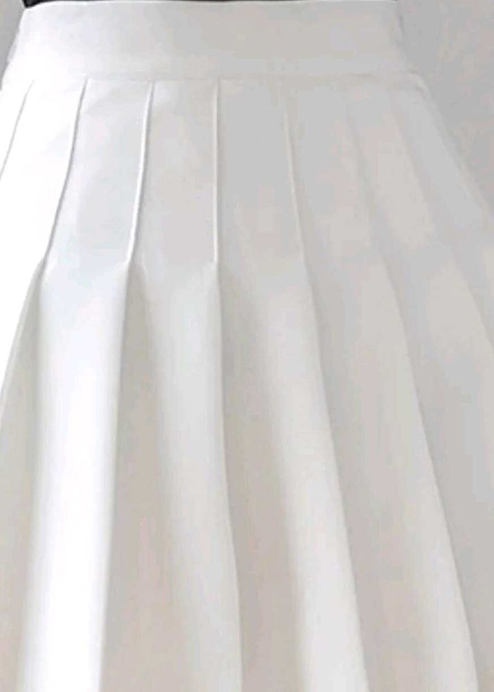 White korean mini skirt