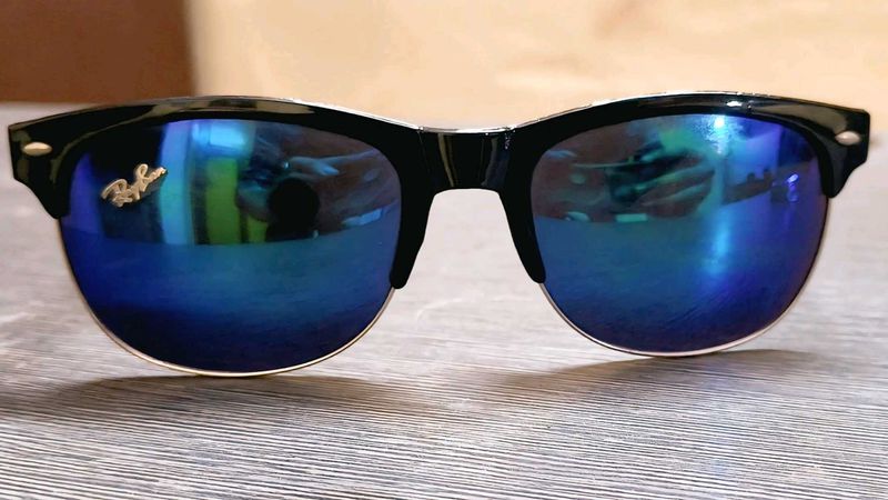 Stylish Blue Mirror Sunglasses – Great Condition