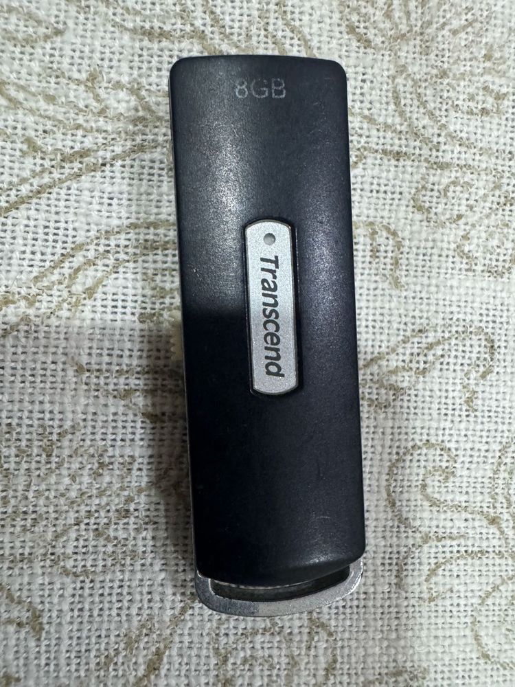 Transcend And Kingston 8GB USB Flash Drive