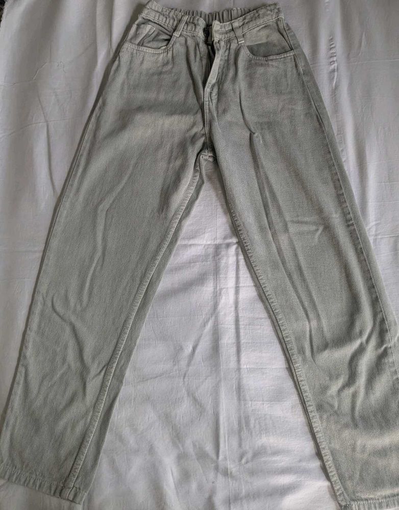 Khaki Boyfriend Jeans