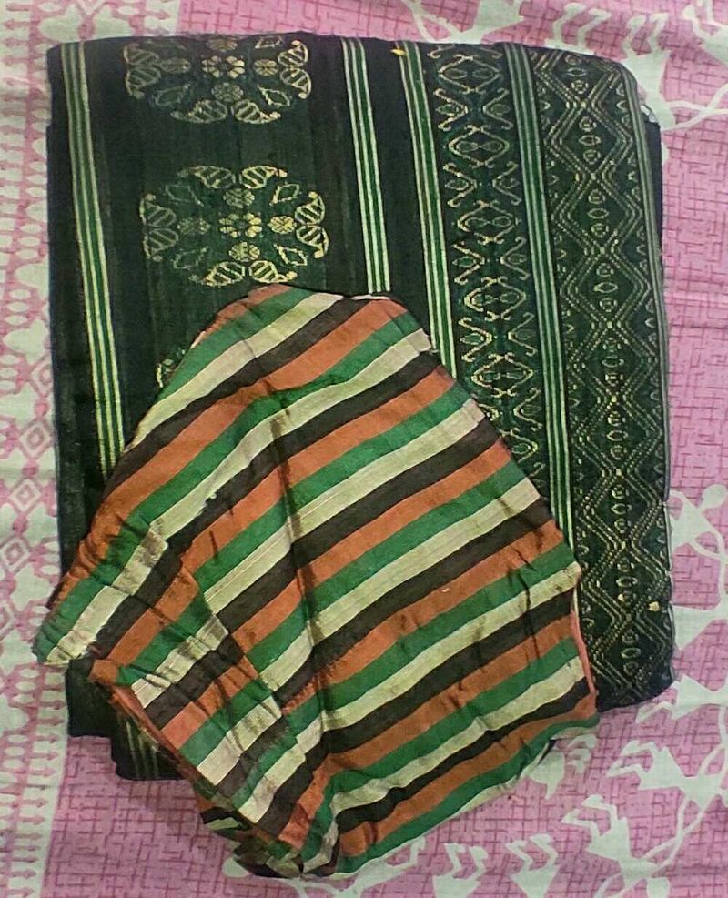 Green saree With Blouse