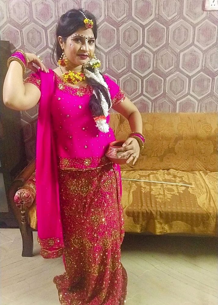 RANI COLOUR WITH DARK STONE WORK Lancha