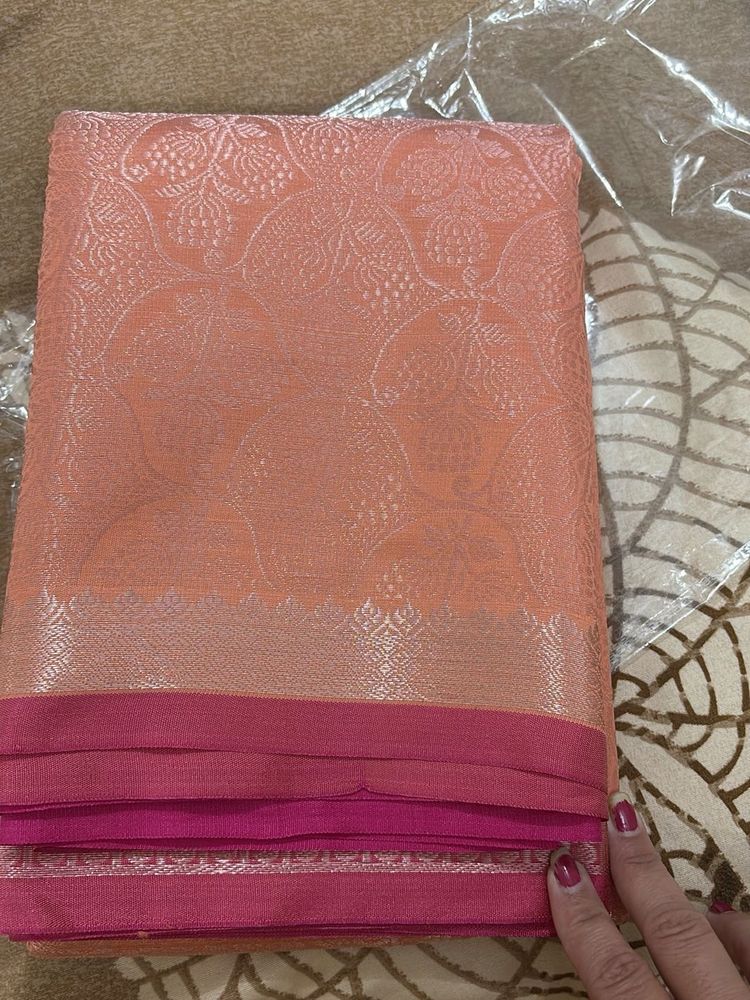 New Saree With Blouse Pis