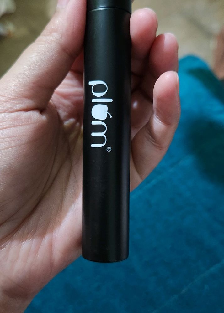 Plum Mascara
