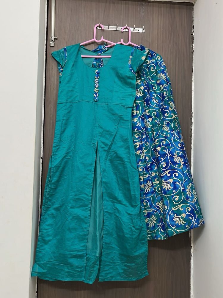 Elegant Kurta Set with flare long skirt