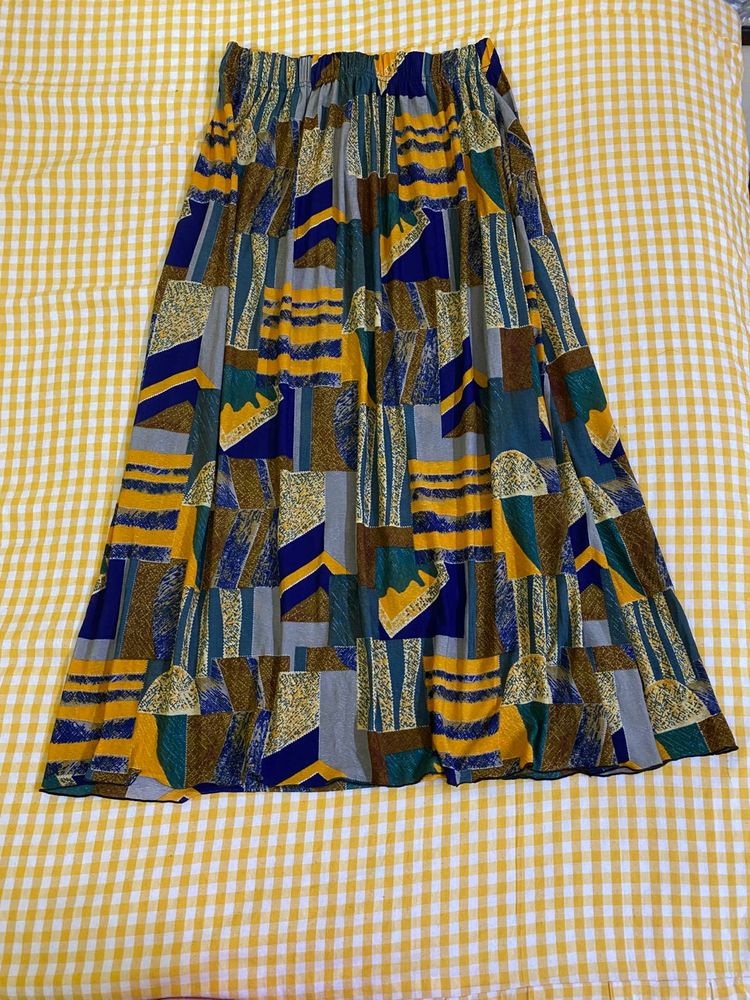 Soft and Stretchy Patterned Midi Skirt W-30-36
