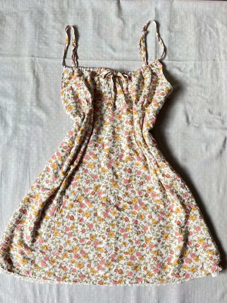Pinteresty Floral Midi Dress