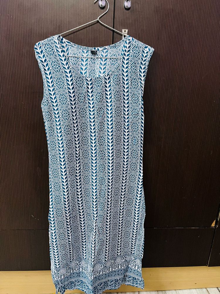 Patterned Sleeveless Kurta