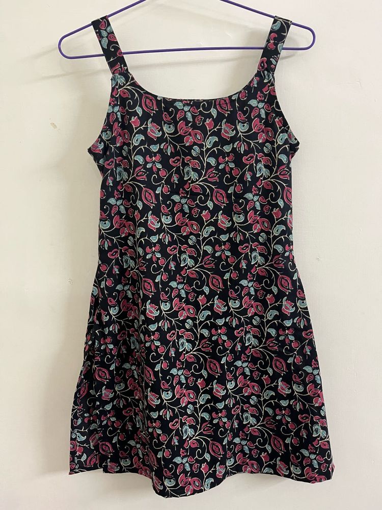 Anouk Floral Print Short Kurti – Size XS-S