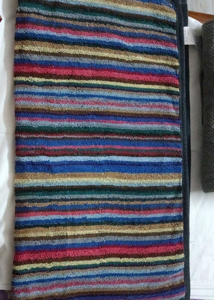 BRAND NEW COTTON TOWEL