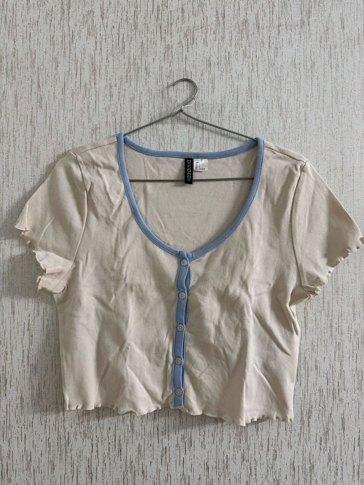 Cute Beige Button-Up Crop Top