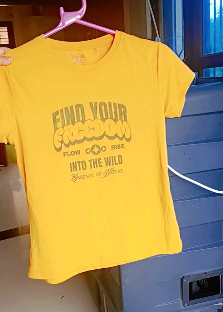 Yellow Graphic Tee - Find Your Freedom
