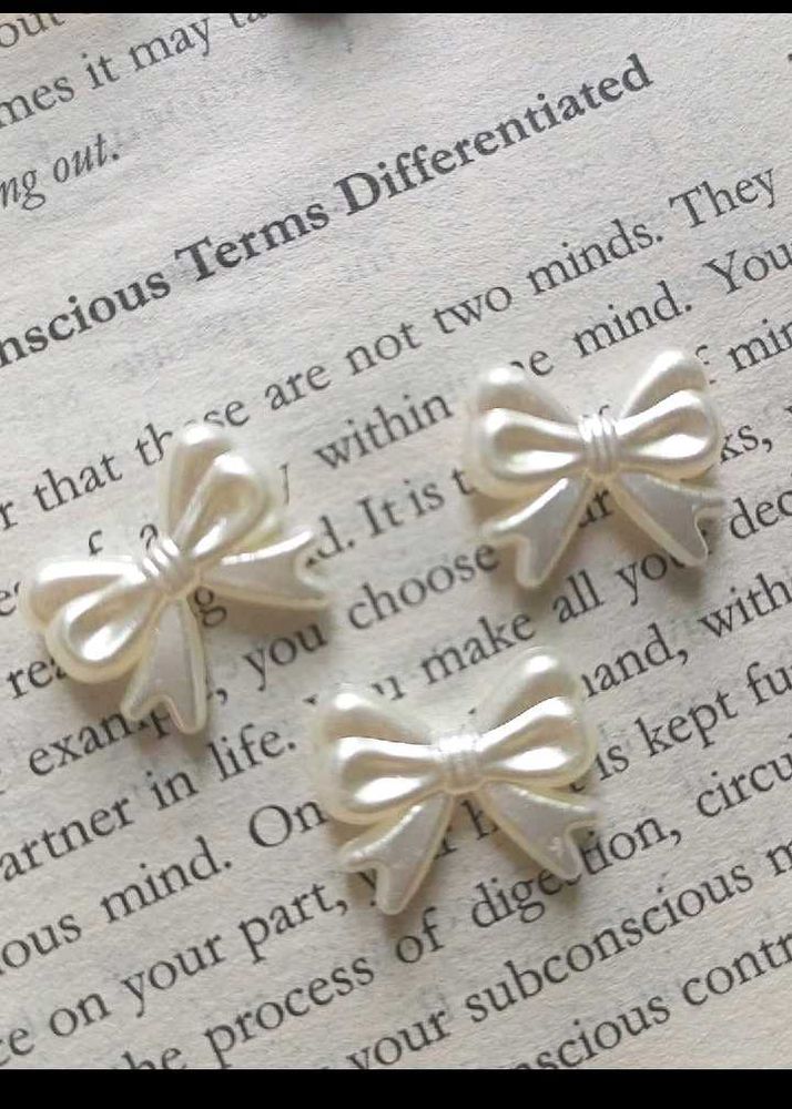Pearl Bow Embellishments
