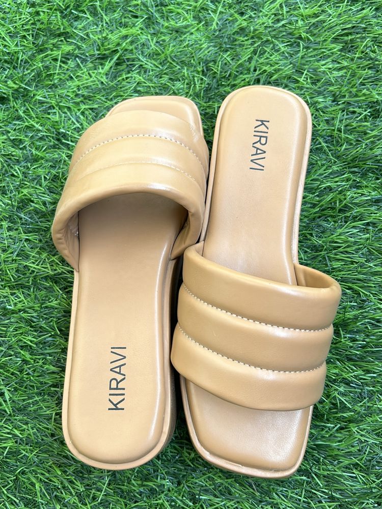Kiravi Beautiful Beige Sliders