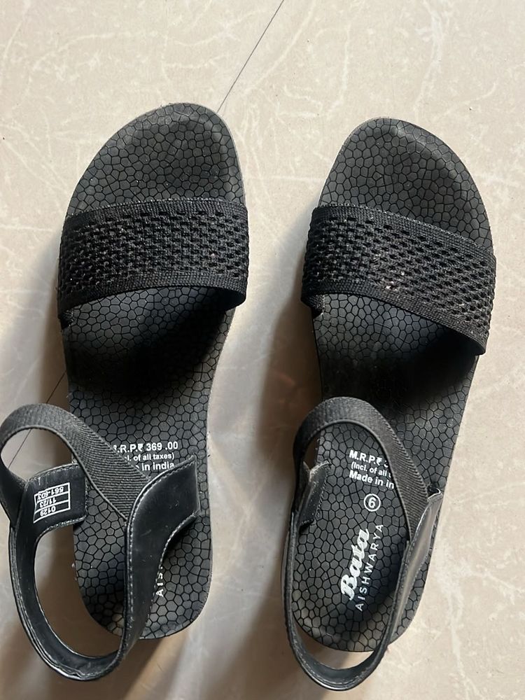 Bata Aishwarya Sandals - Size 6