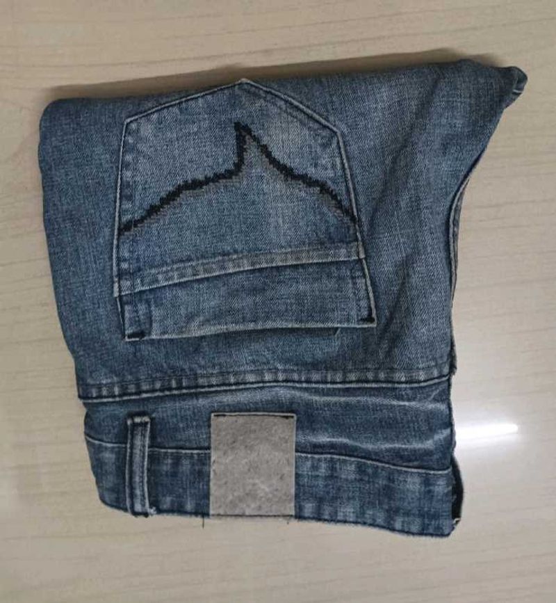 Stylish Blue Denim Jeans (good condition) 👍