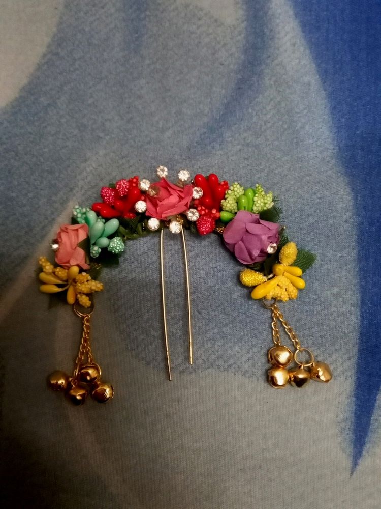 Hair jewellery.. Juda pin.. flower design.. bun style