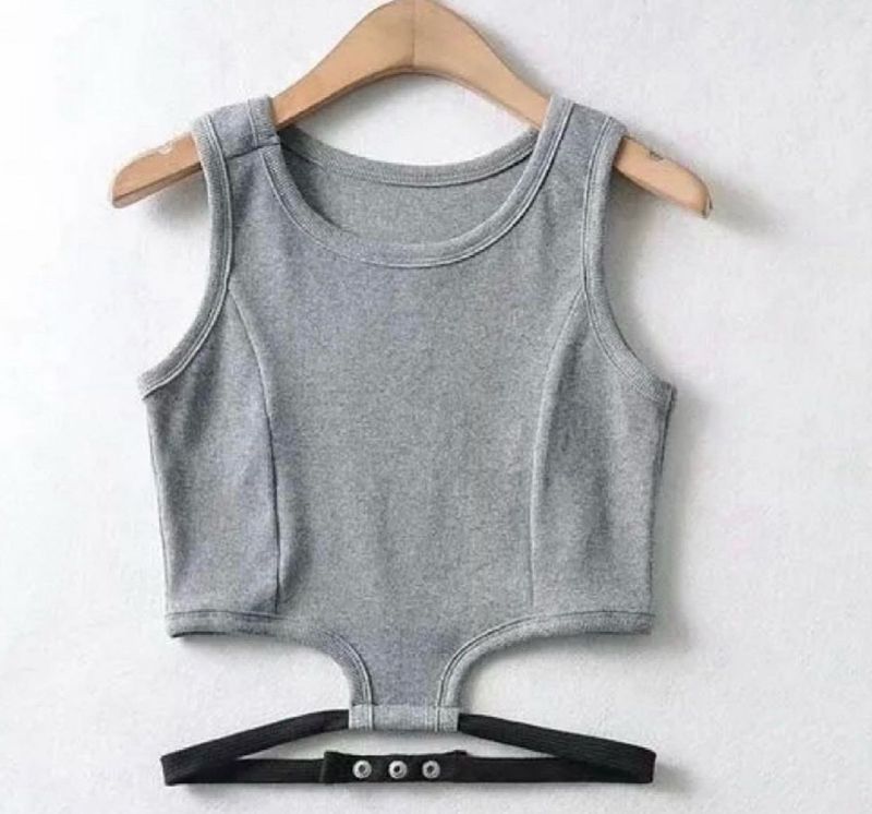 Urbanic detachable belt detail grey crop-tank top