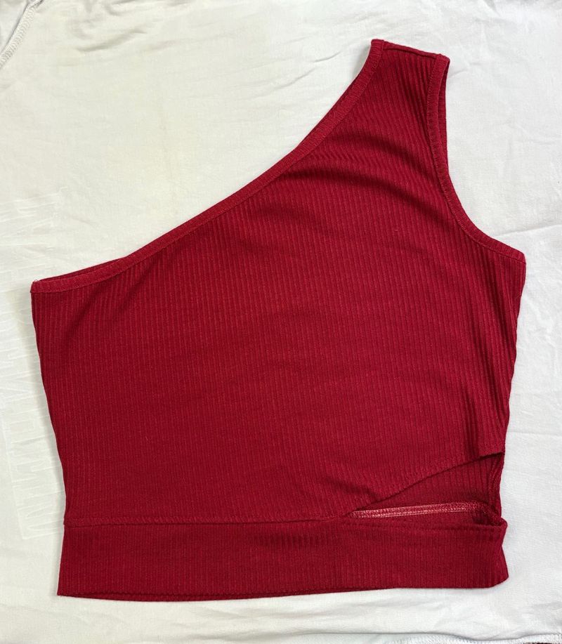 One shoulder cut-out crop top❤️‍🔥